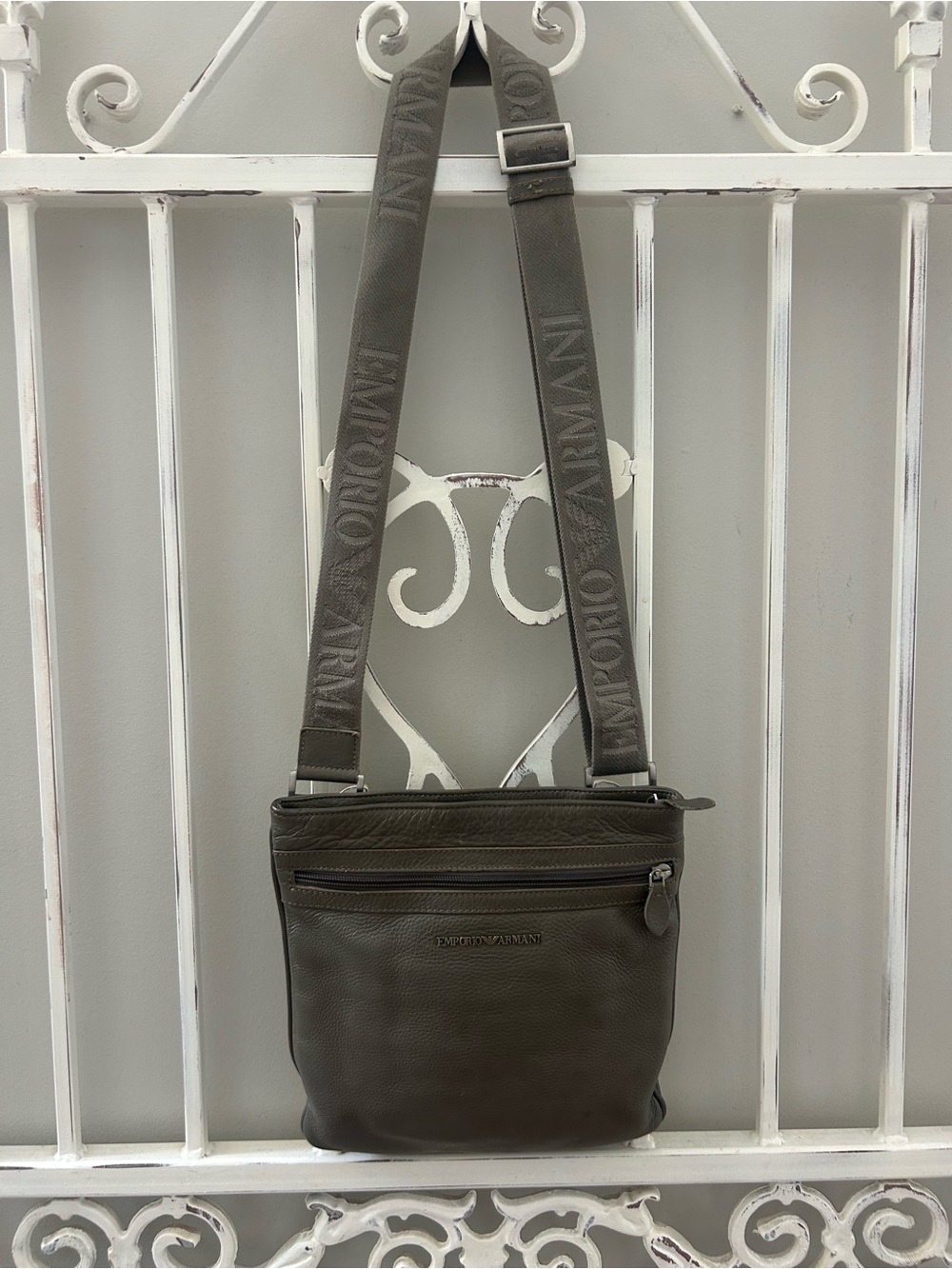 Emporio Armani Gray Pebbled Leather Crossbody Business Flat Messenger Bag